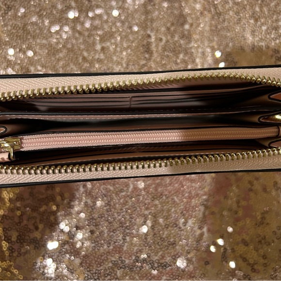 Kate Spade Schuyler Large Continental Wallet in Conch Pink - Picture 6 of 7